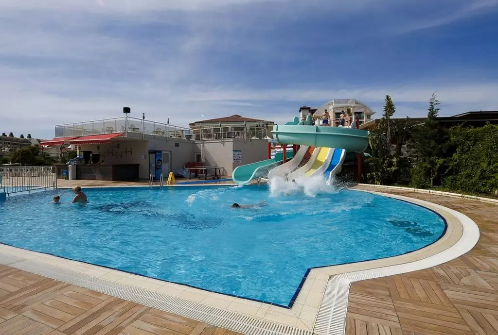 throne seagate_antalya_shabavizparvaz_11.jpg throne seagate_antalya_shabavizparvaz_11.jpg